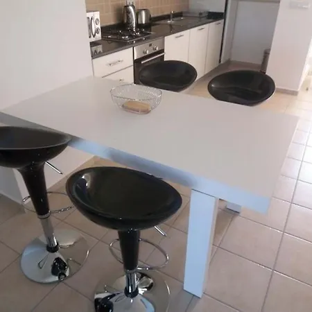 Stunning Private 2 Bed In Great Location And Gated Community Vakantiehuis *
