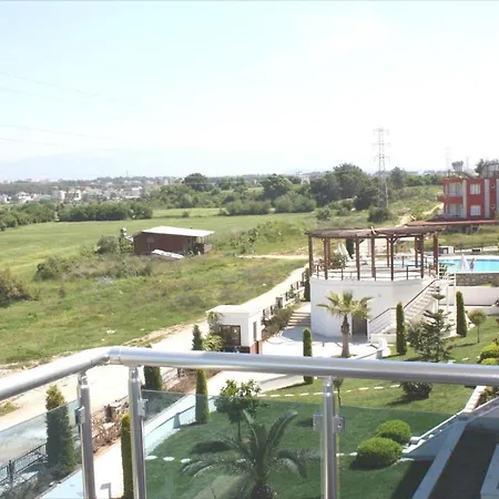 Stunning Private 2 Bed In Great Location And Gated Community Vakantiehuis *