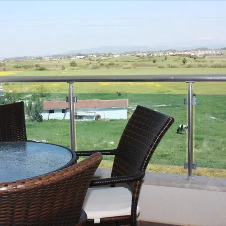 Vakantiehuis Stunning Private 2 Bed In Great Location And Gated Community *