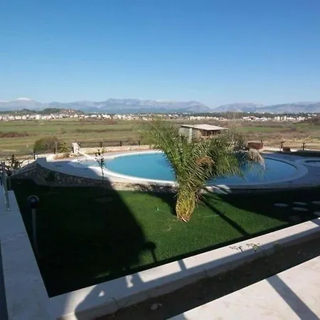 Stunning Private 2 Bed In Great Location And Gated Community Vakantiehuis